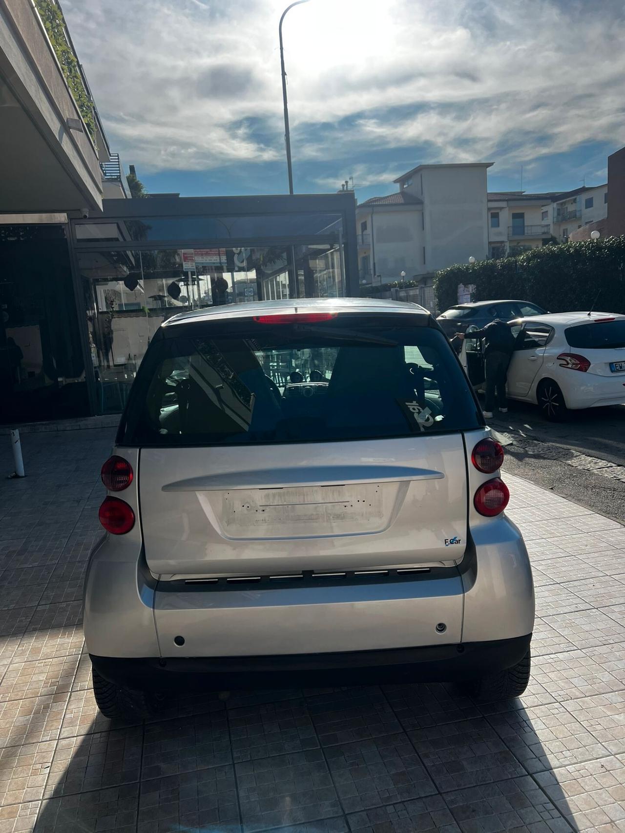 Smart ForTwo 800 40 kW coupé pulse cdi CON IDROGUIDA