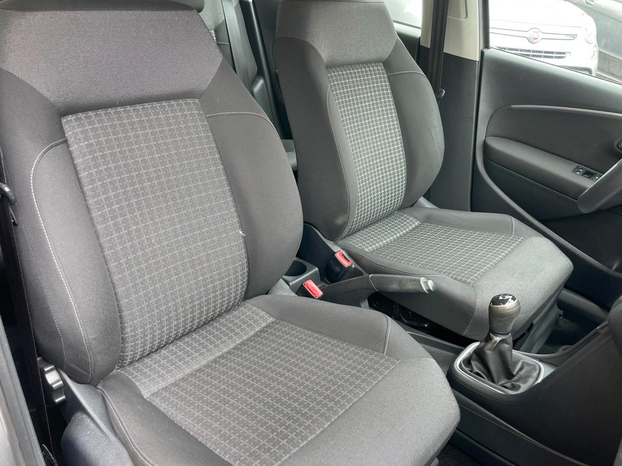 Vw Polo 1.2 TSI 5p. Comfort line solo28000km