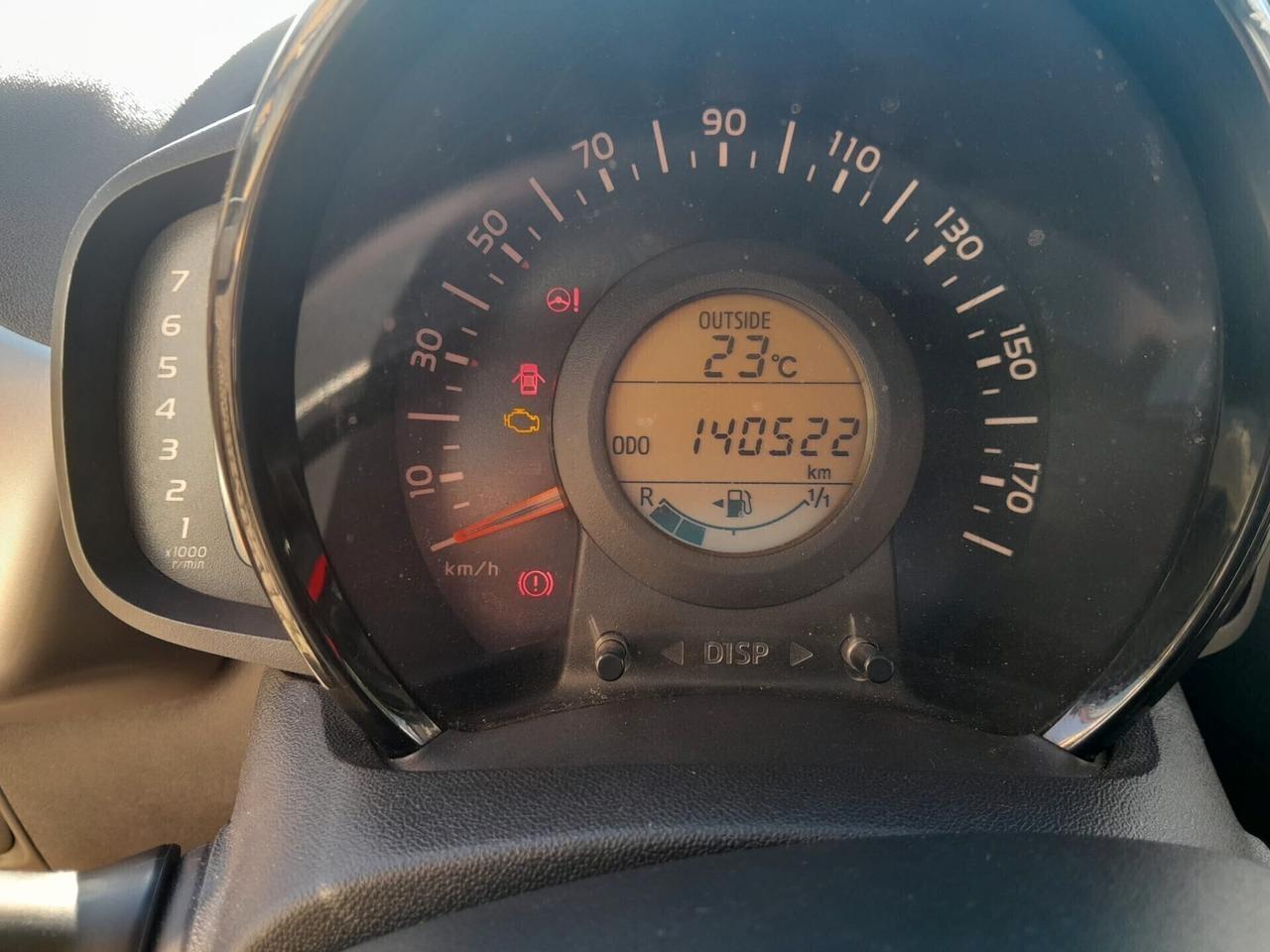 Toyota Aygo 1.0 VVT-i 69 CV 5 porte x-cite