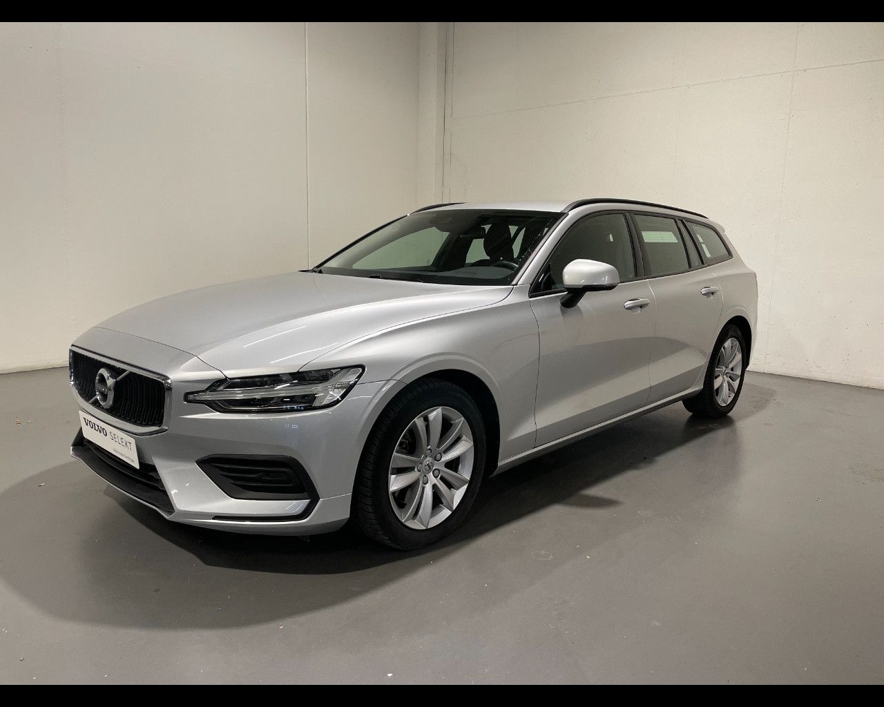 VOLVO V60 II 2019 V60 2.0 B4 Momentum Business auto