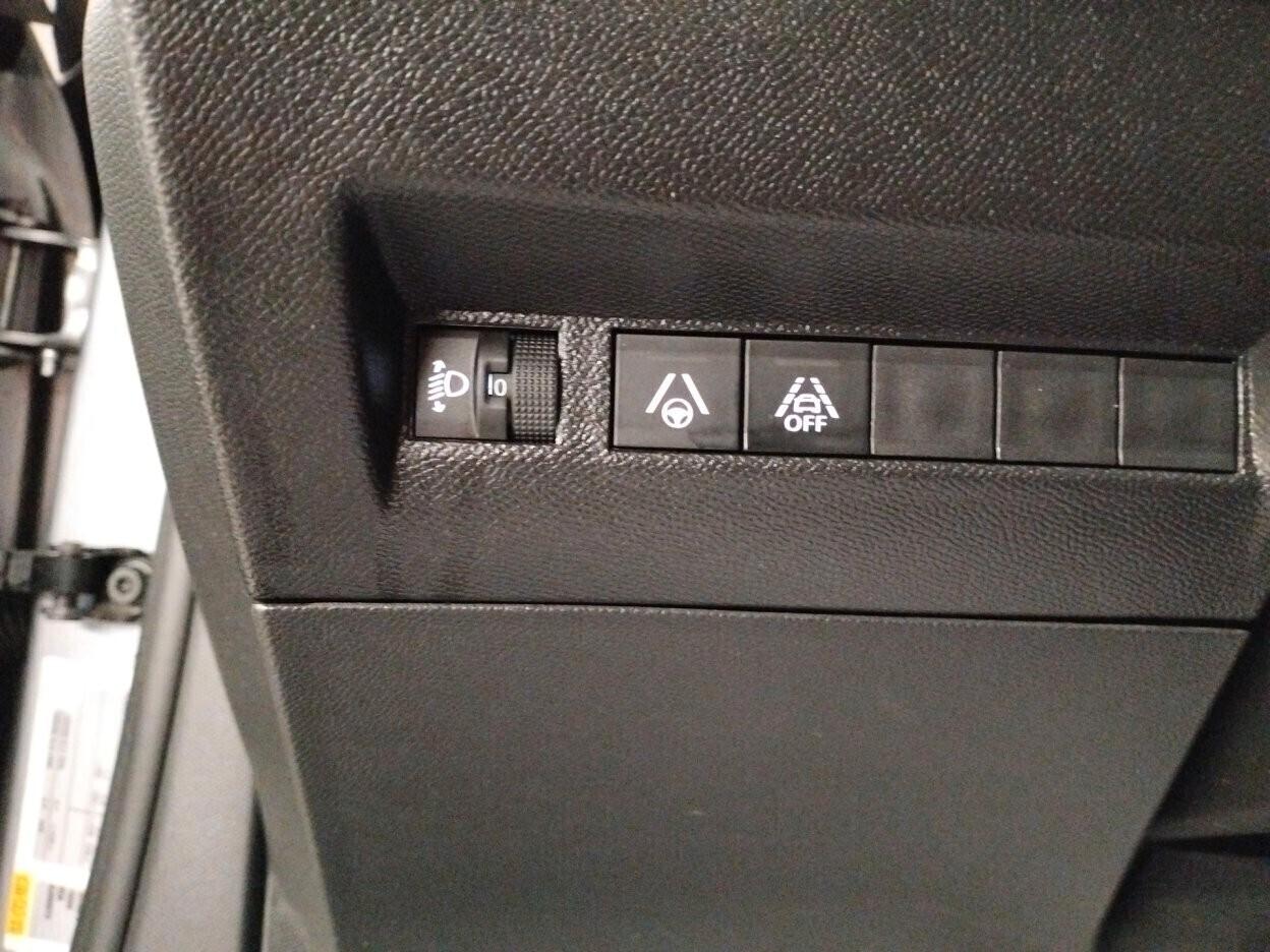 Peugeot 2008 1.5 bluehdi Allure s