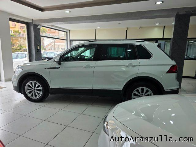 VOLKSWAGEN Tiguan 2.0 TDI 150CV SCR DSG Life - Fari Led