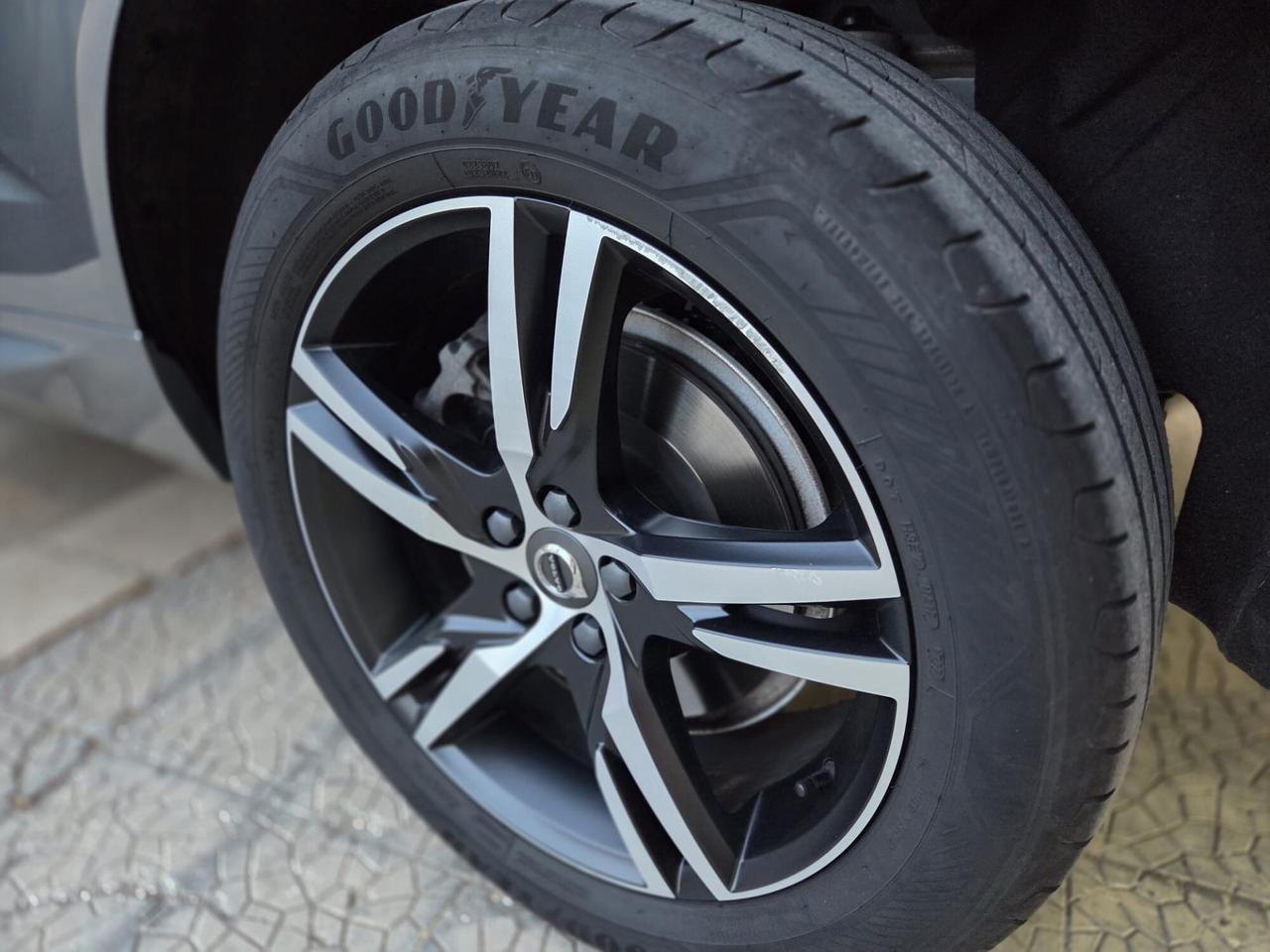 XC60 2.0 b4 R-design awd auto UNICO PROPRIETARIO