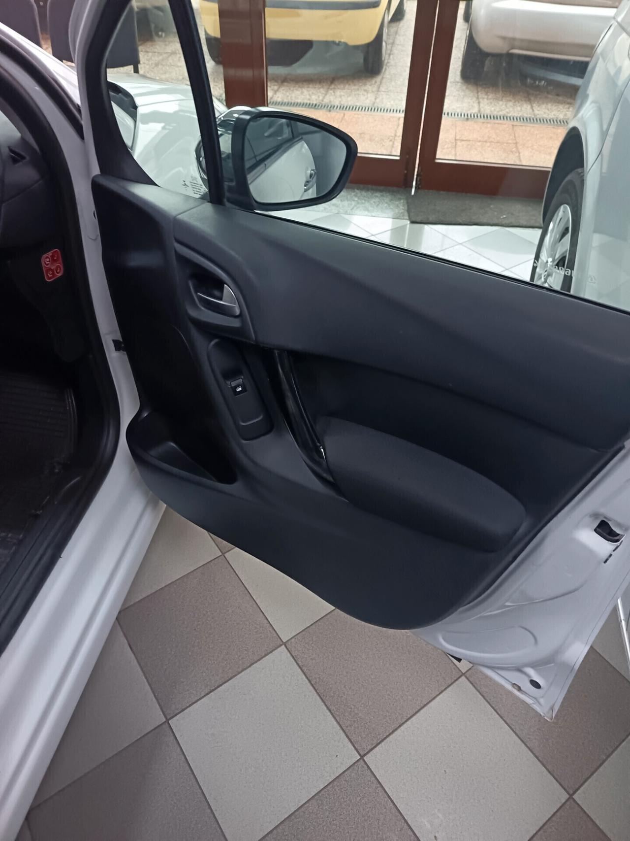 Citroen C3 GPL 1.2 VTi Vanity Fair 10