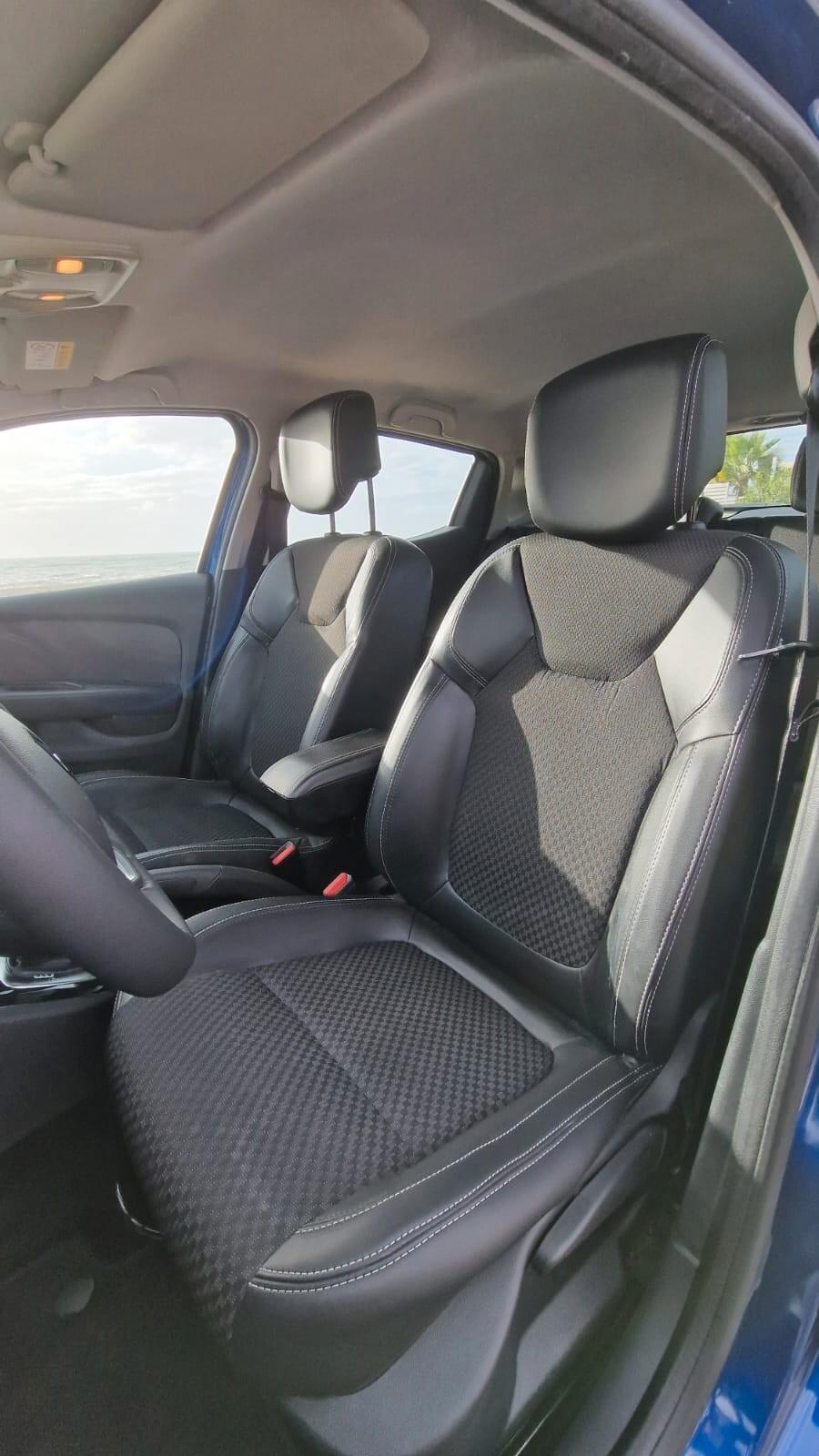 Renault Clio dCi 8V 90 CV EDC 5 porte Moschino Intens