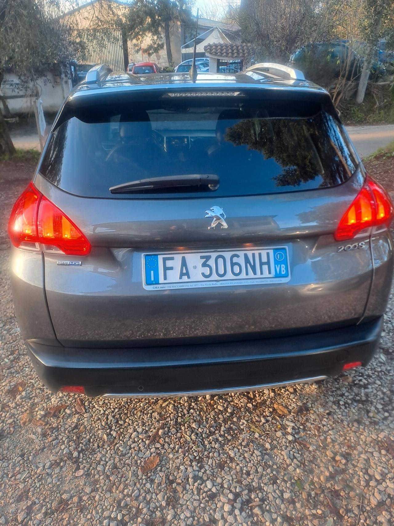 Peugeot 2008 BlueHDi 120 S&S Black Matt