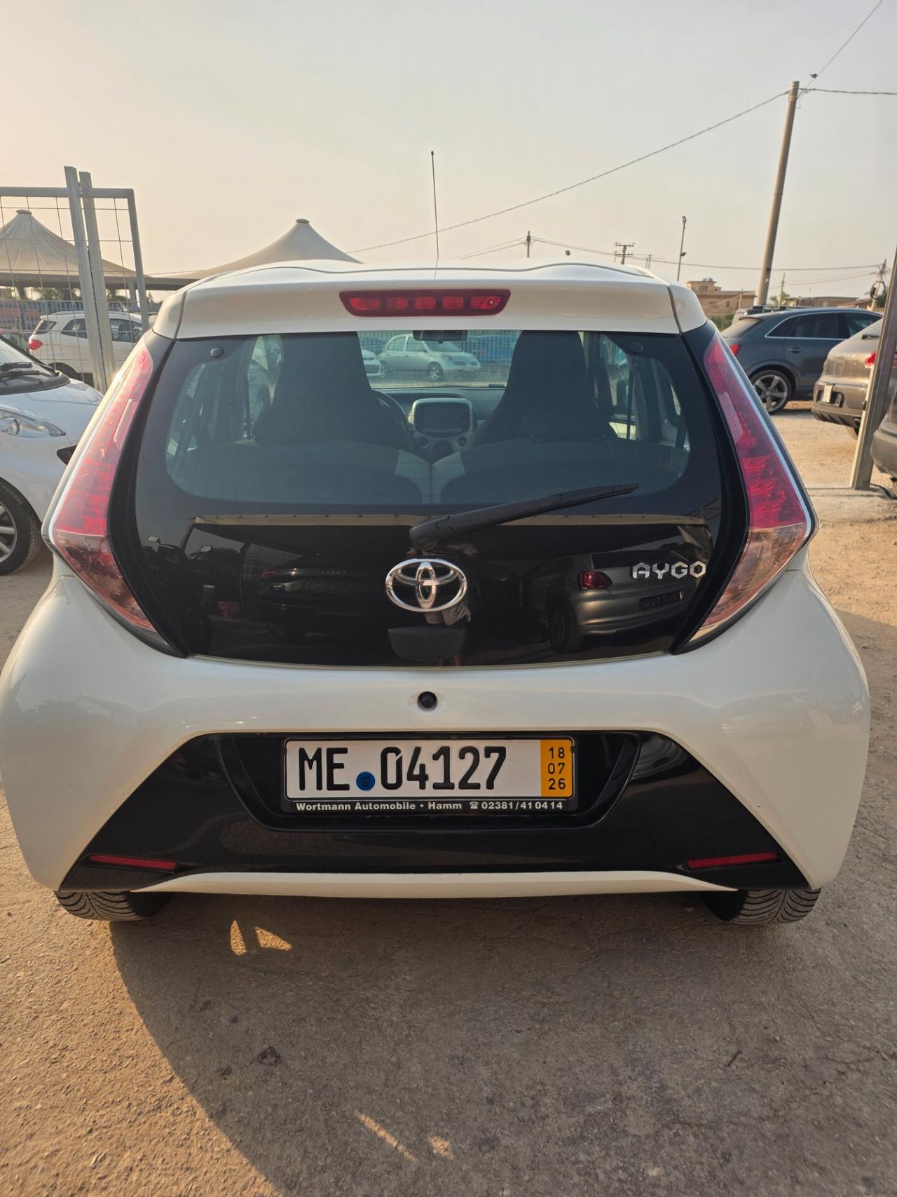 Toyota Aygo 1.0 VVT-i 69 CV 5 porte x-clusiv