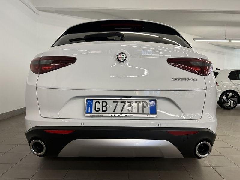 Alfa Romeo Stelvio 2.2 Turbodiesel 160 CV AT8 RWD Super