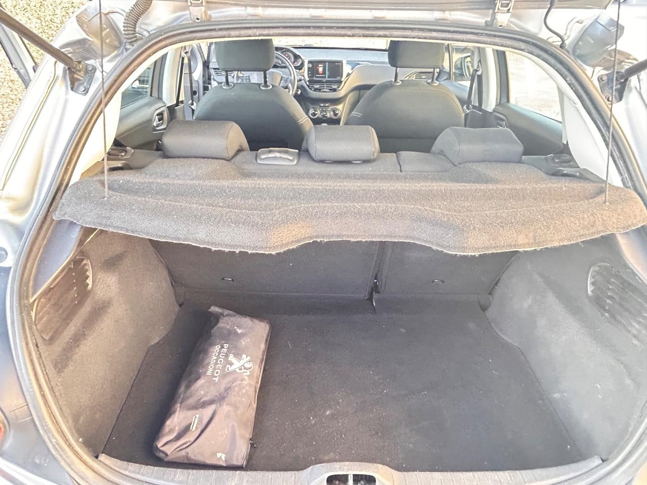 Peugeot 208 1200 ALLURE neopatentati 90000 km