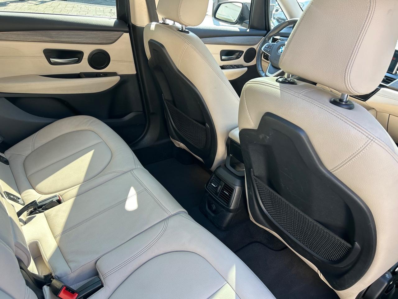 Bmw 218d Gran Tourer Luxury 7p CAMBIO AUT. PROBLEMI