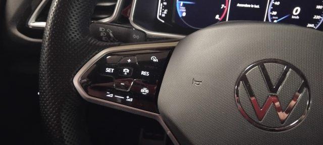 VOLKSWAGEN T-Roc 1.0 TSI R-LINE