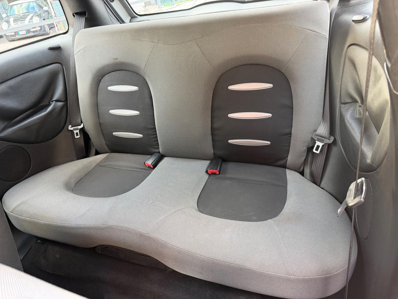 Lancia Ypsilon 1.2 Argento
