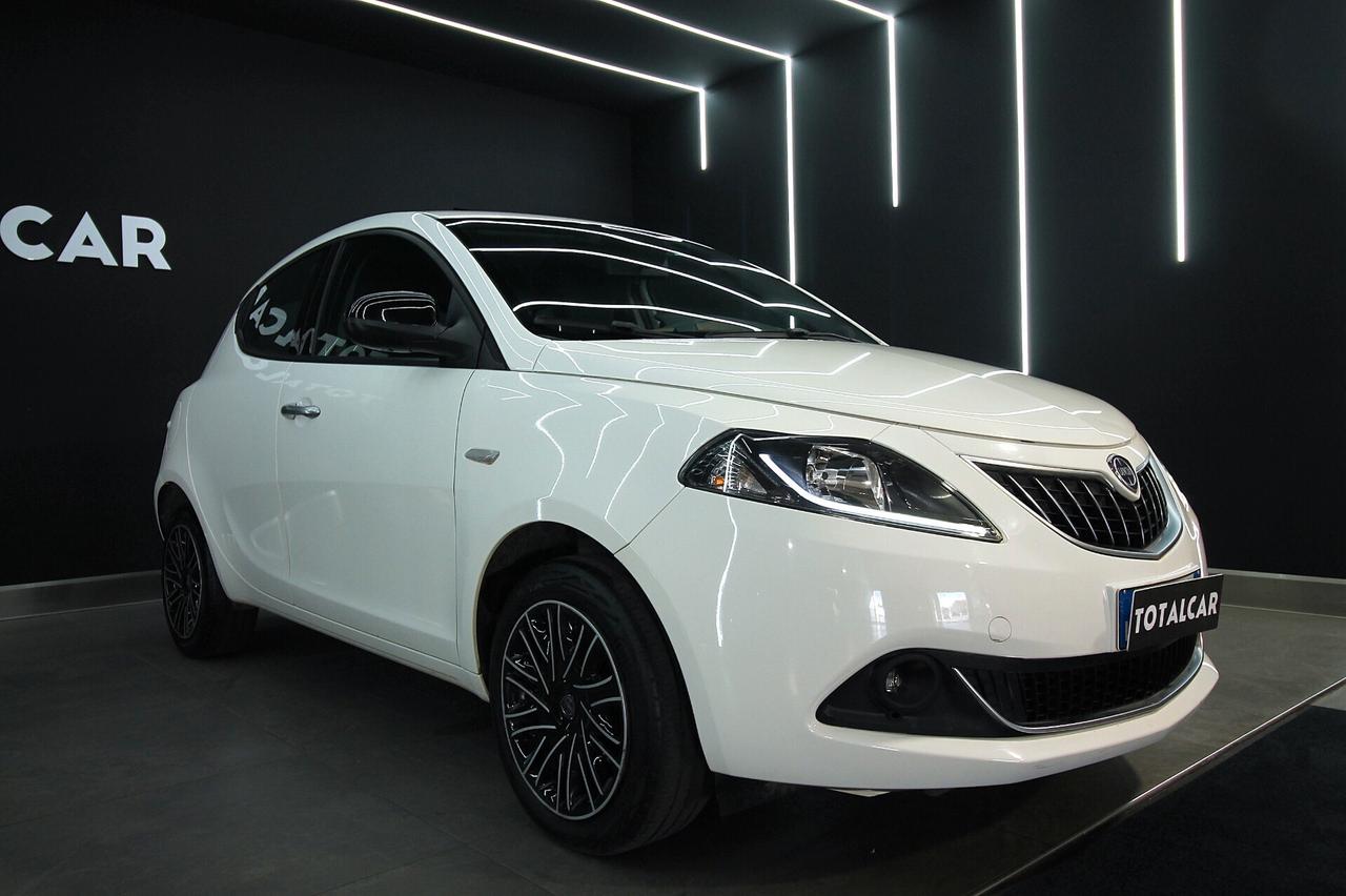 LANCIA YPSILON 1.0 70 CV HYBRID GOLD