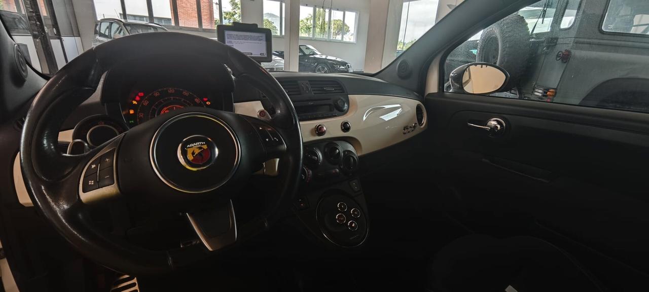 ABARTH 500 C 1.4 Turbo T-Jet MTA BICOLORE