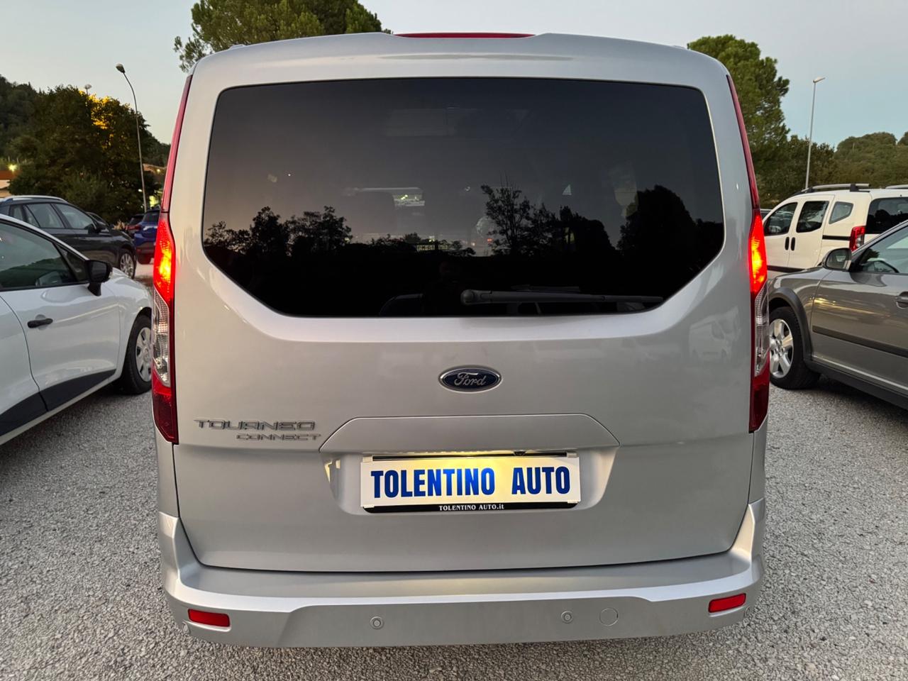 Ford Tourneo Connect 1.5 TDCi 120 CV Titanium