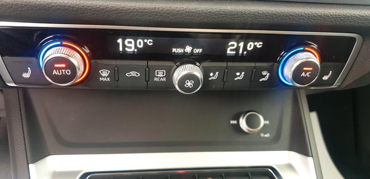 Audi Q3 1.5 TFSI 150 CV Business