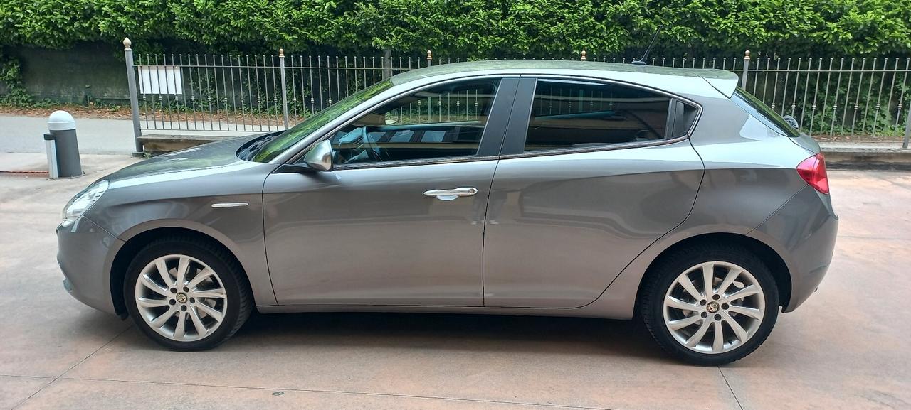 Alfa Romeo Giulietta 2.0 JTDm-2 150 CV Distinctive