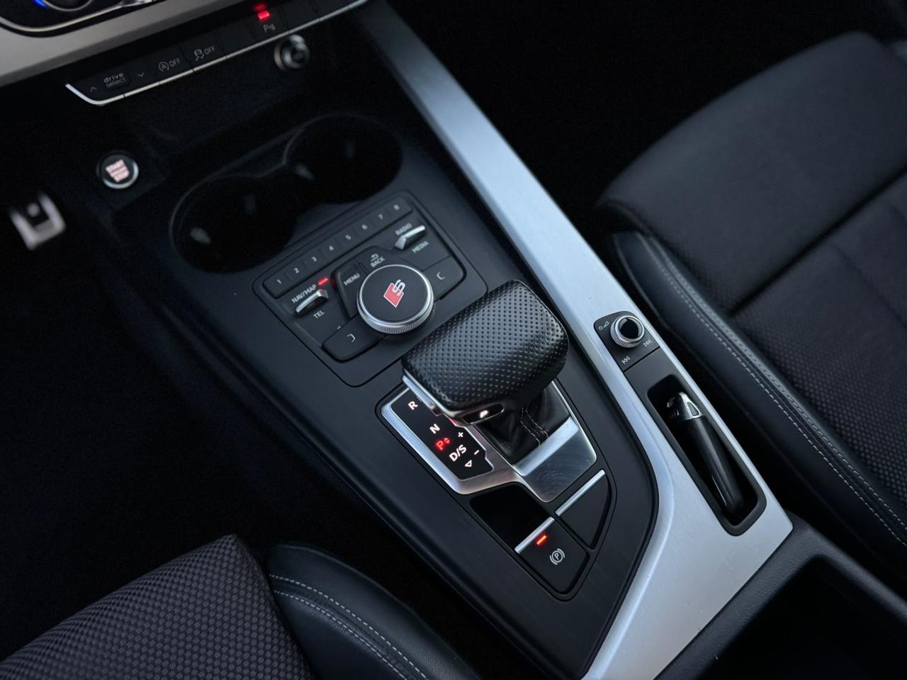Audi A4 Avant 40 TDI quattro S tronic Line edition