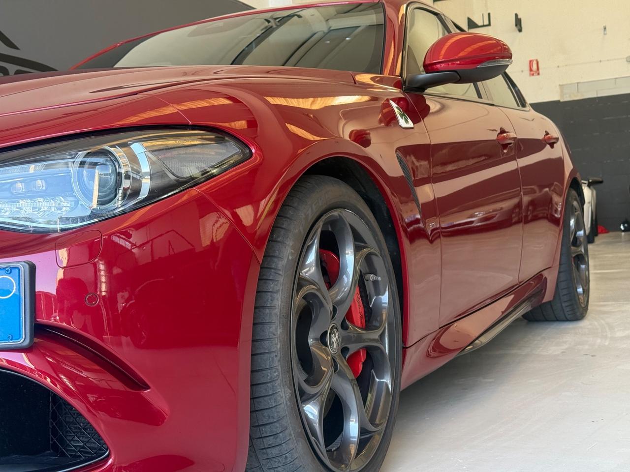 Alfa Romeo Giulia 2.9 V6 Bi-Turbo AT8 Quadrifoglio