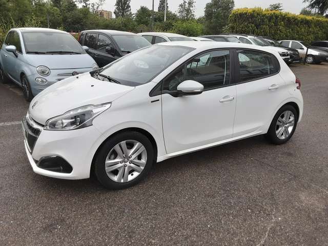 Peugeot 208 1.2 puretech Signature