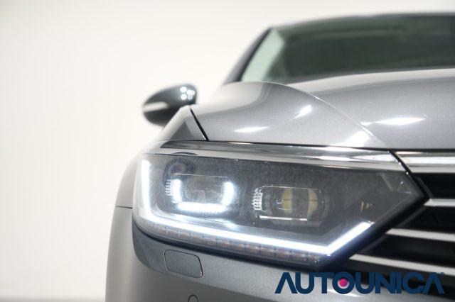 VOLKSWAGEN Passat Variant 2.0 TDI 190 CV DSG HIGHLINE BMT FARI LED