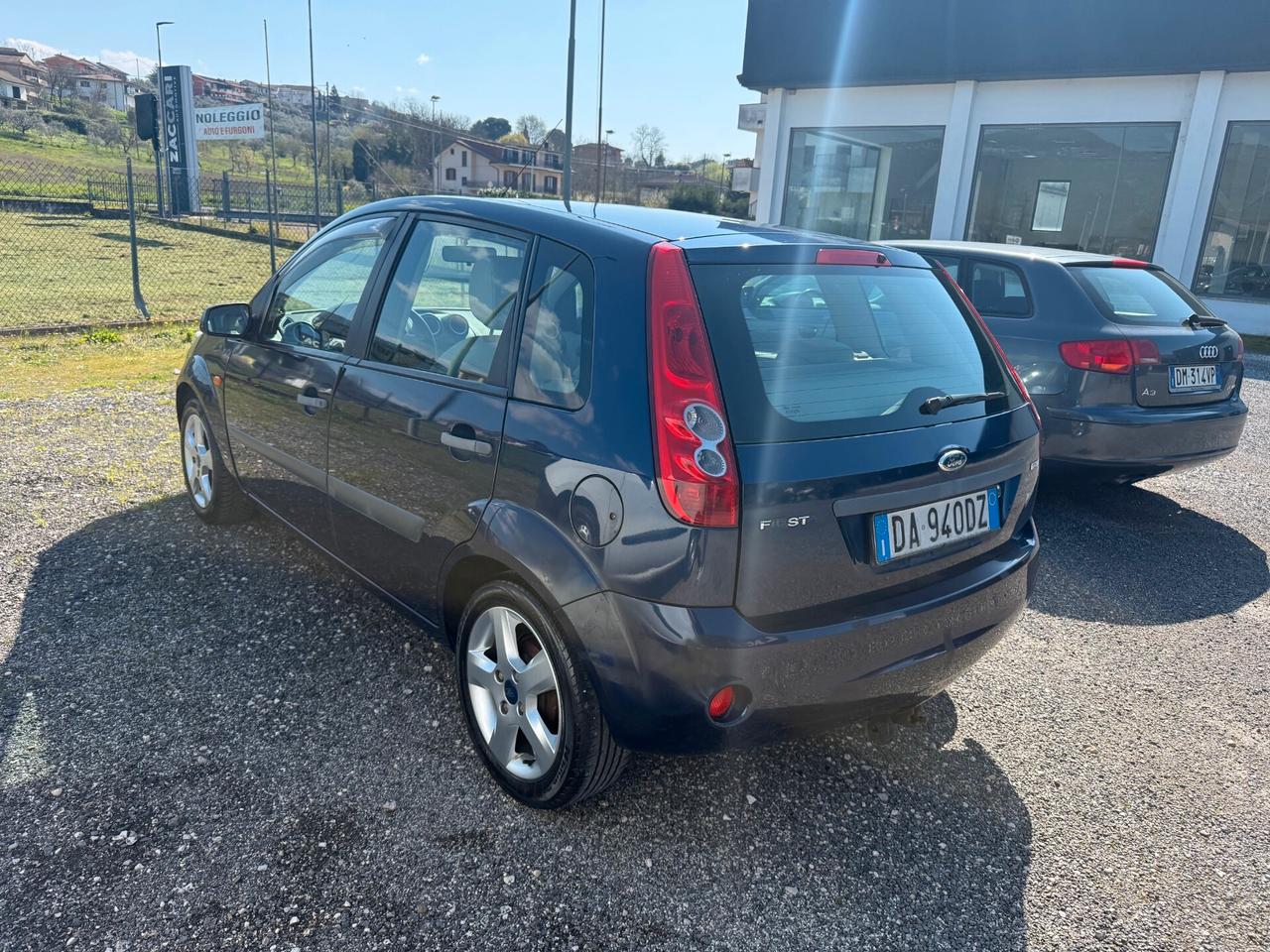 Ford Fiesta 1.4 TDCi 5 porte (Neopatentati)
