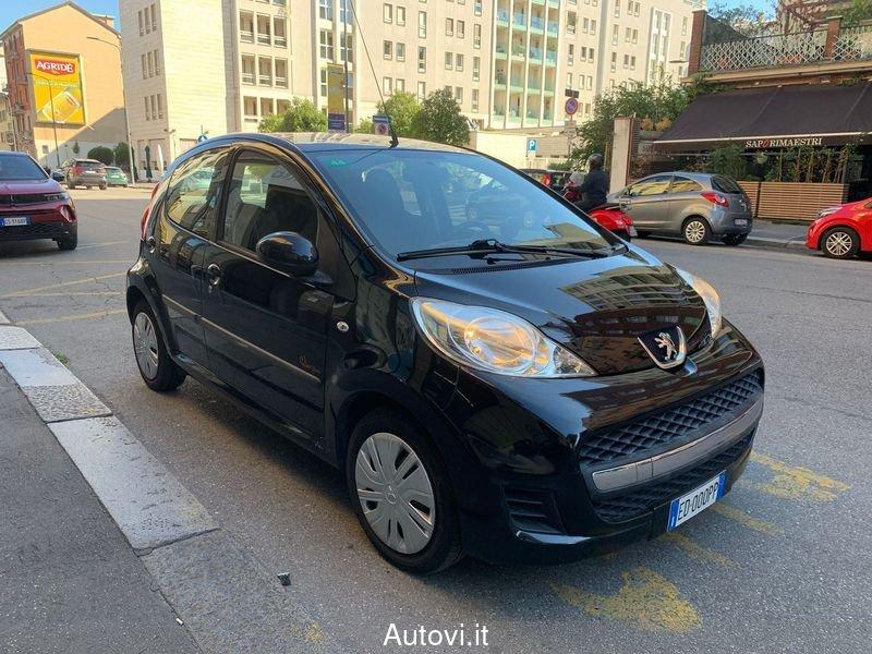 Peugeot 107 1.0 68CV 5p. Sweet Years