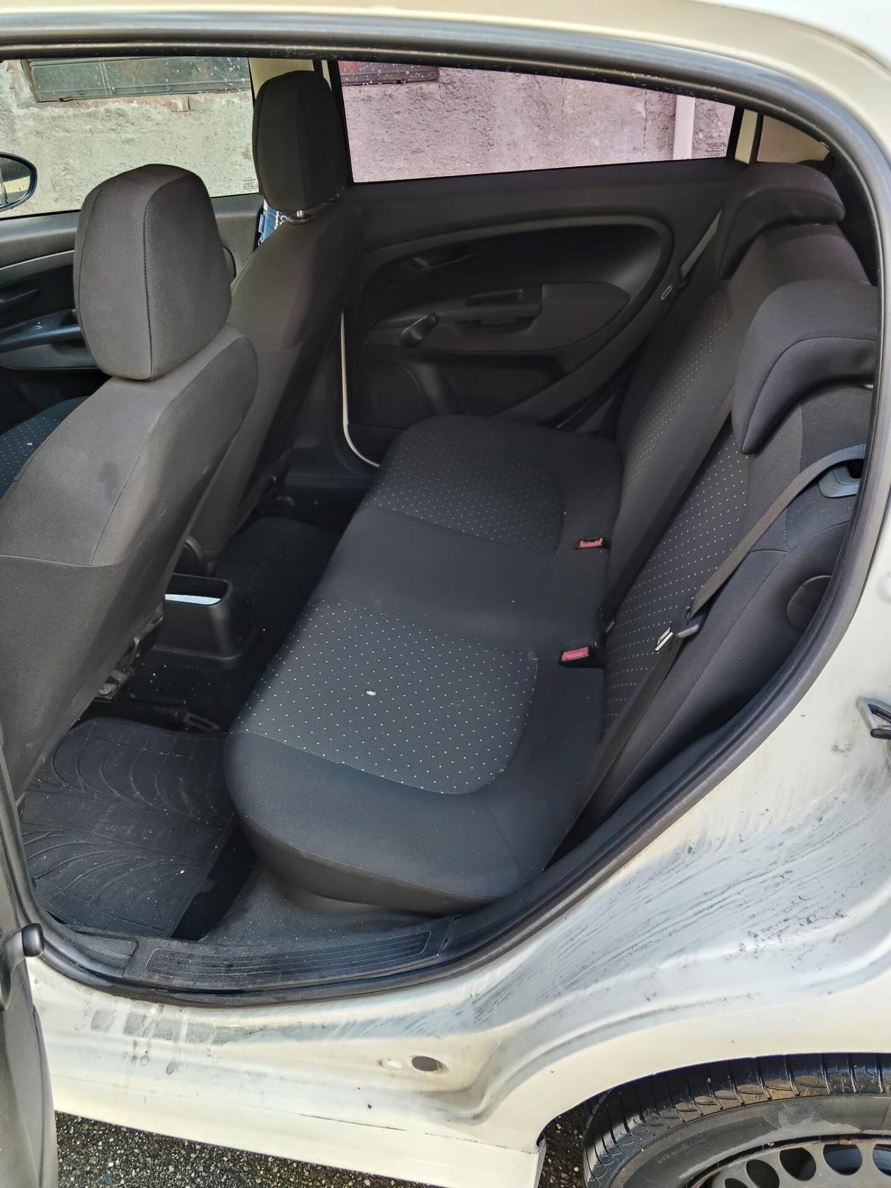 Fiat Grande Punto 1.3 MJT 75 CV 5 porte Dynamic