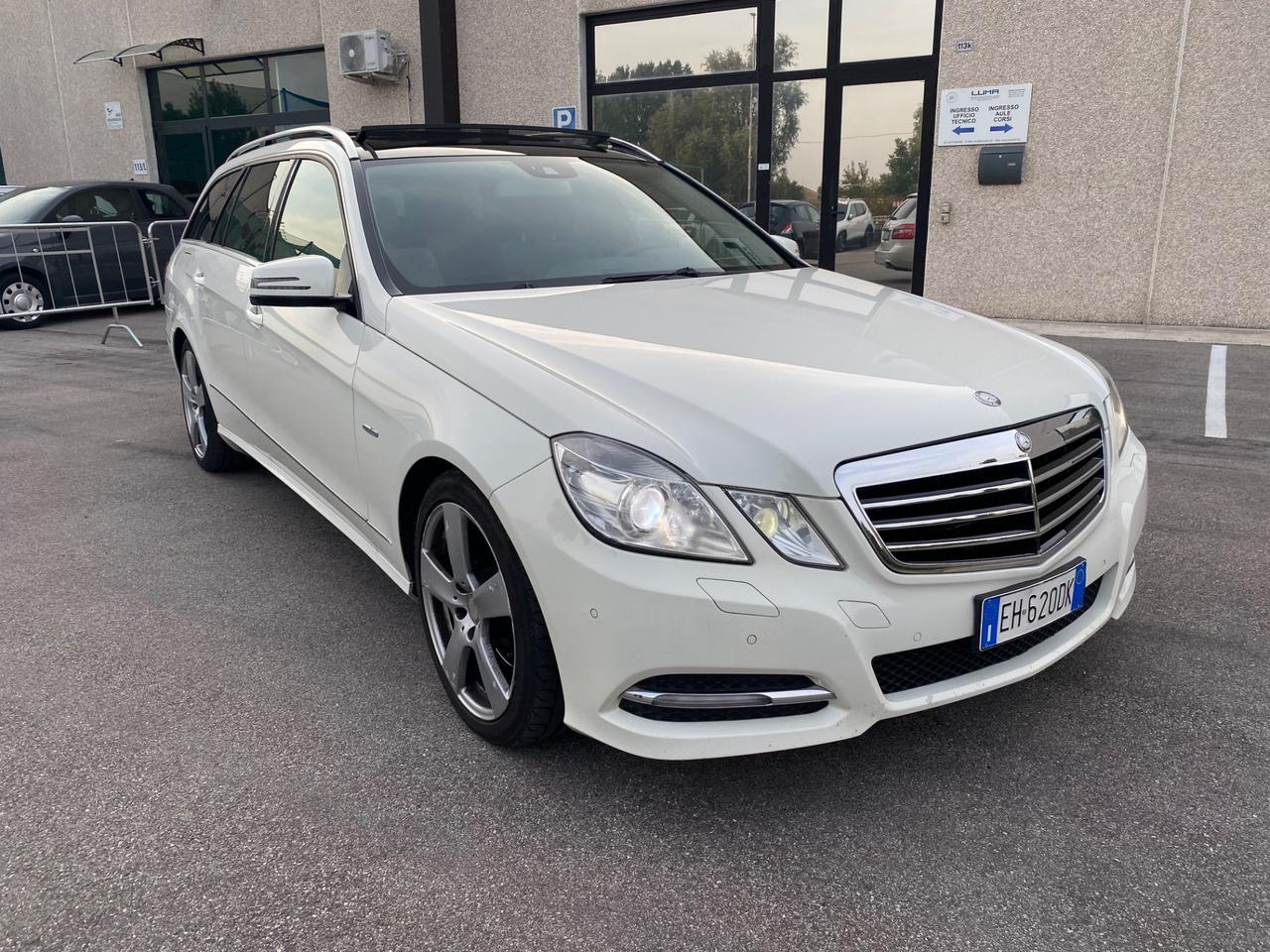 Mercedes E 350 S.W 4 MATIC TETTO APRIBILE FULL