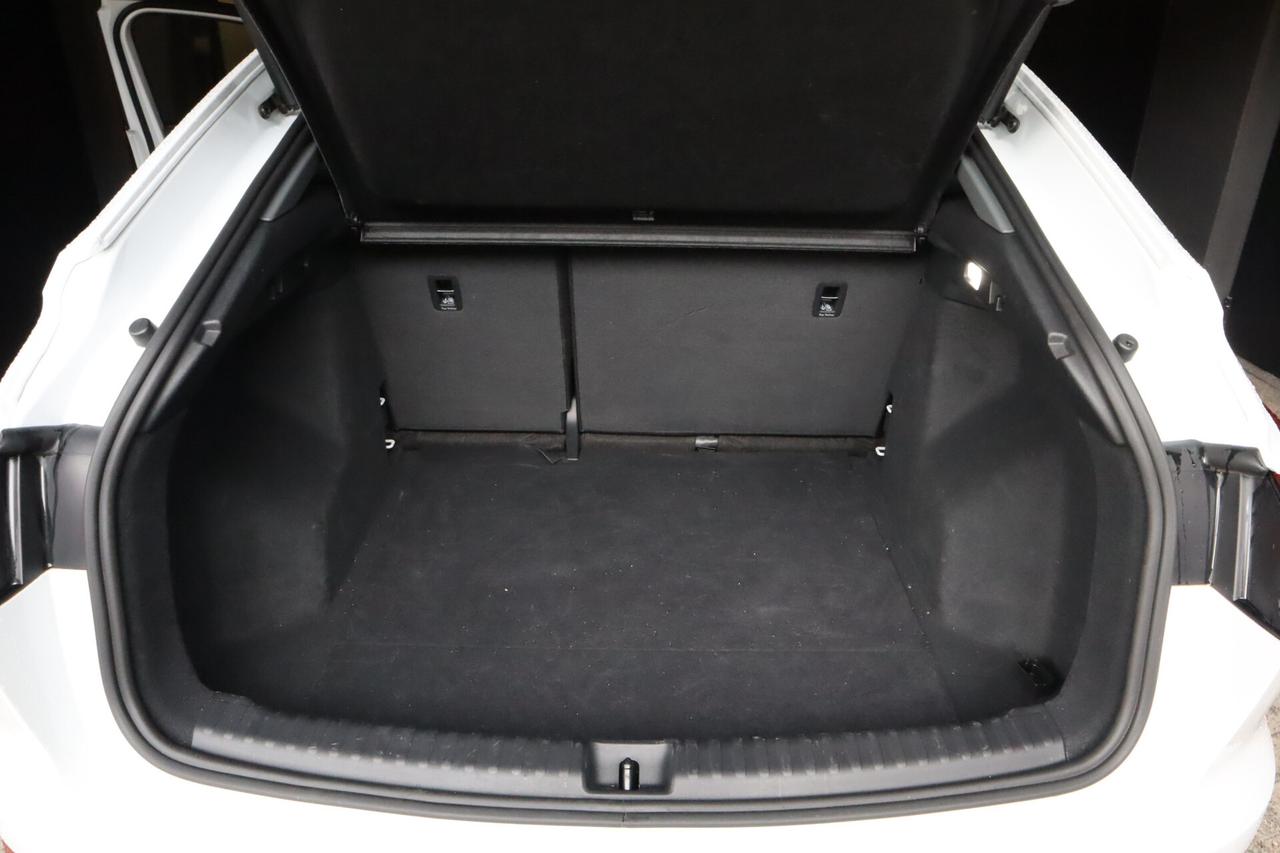 Audi Q4 45 e-tron 286 CV LED Camera ACC