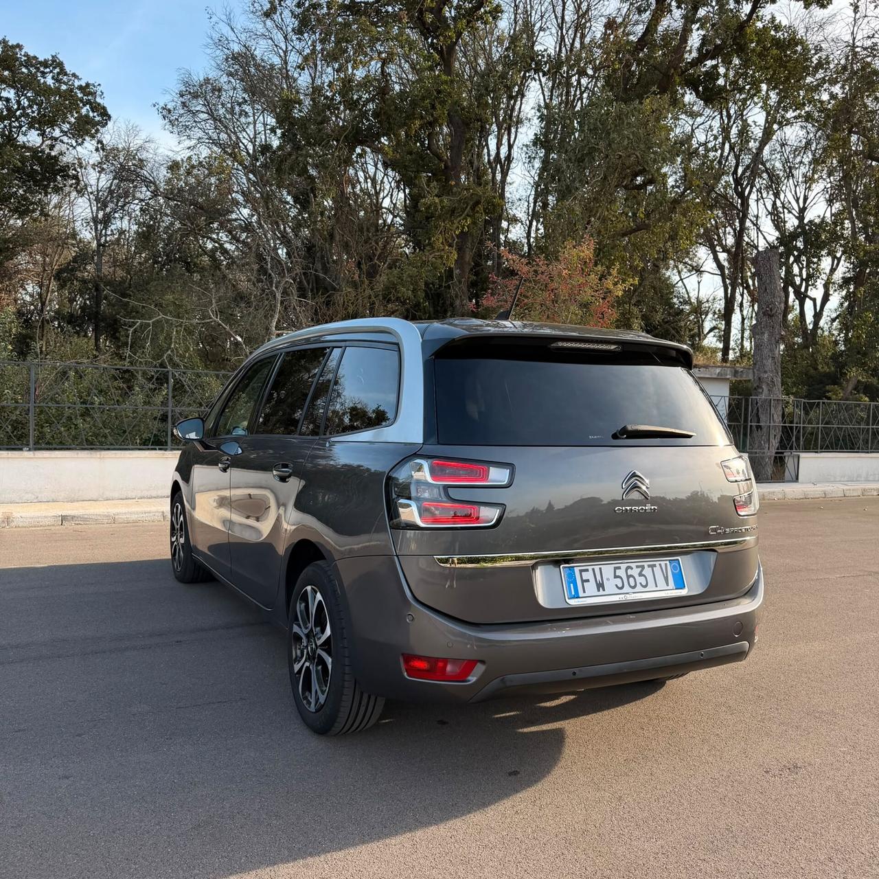 Citroen Grand C4 7 POSTI SpaceTourer BlueHDi 130 S&S EAT8 Shine