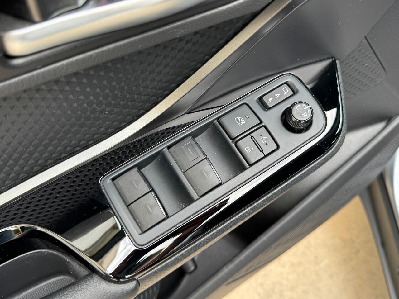 TOYOTA C-HR 1.8 HYBRID LOUNGE E-CVT 122CV