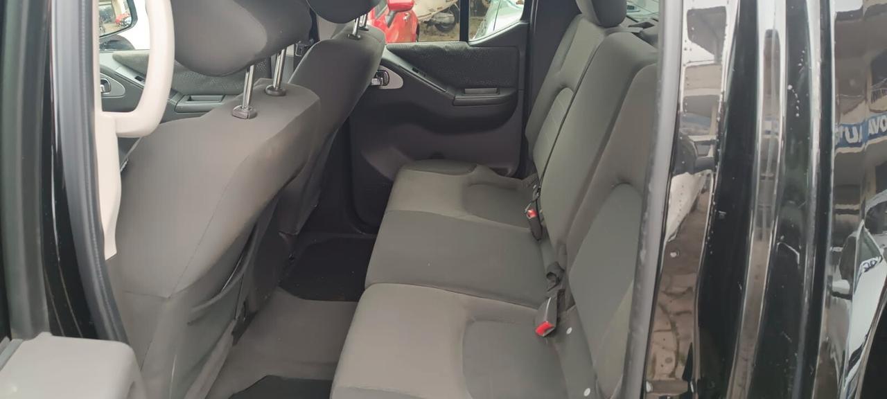 Nissan Navara 2.5 dCi 4 porte Double Cab Sport