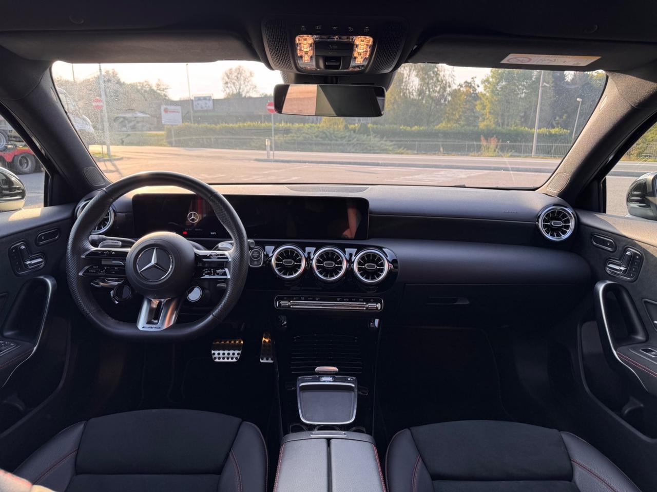 Mercedes-benz A 35 AMG track pace