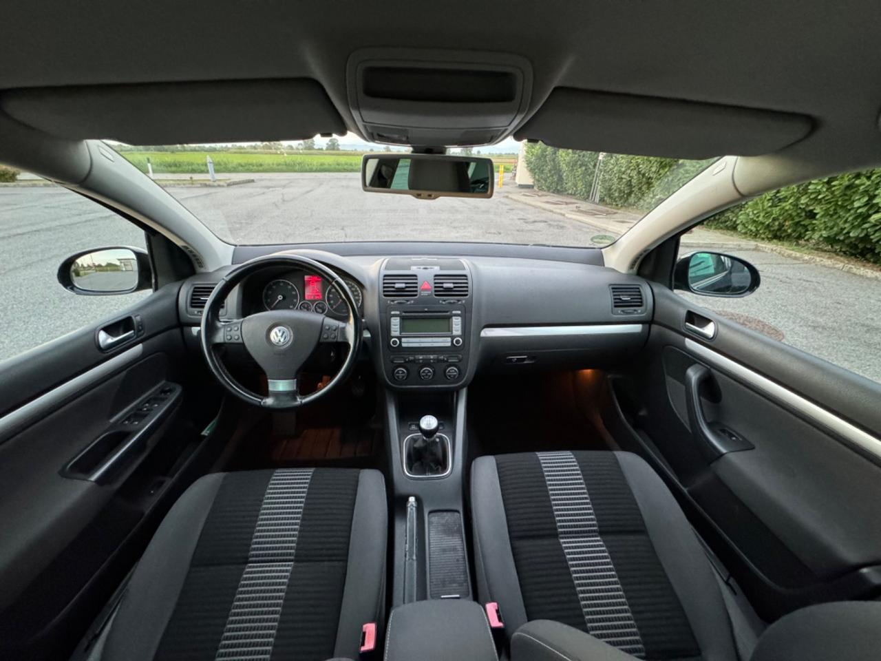 Volkswagen Golf 1.4 59kw 5p. Comfortlineok neopatentati