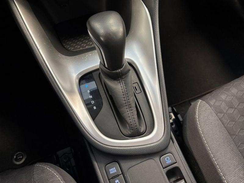 Toyota Yaris Hybrid Active MY22