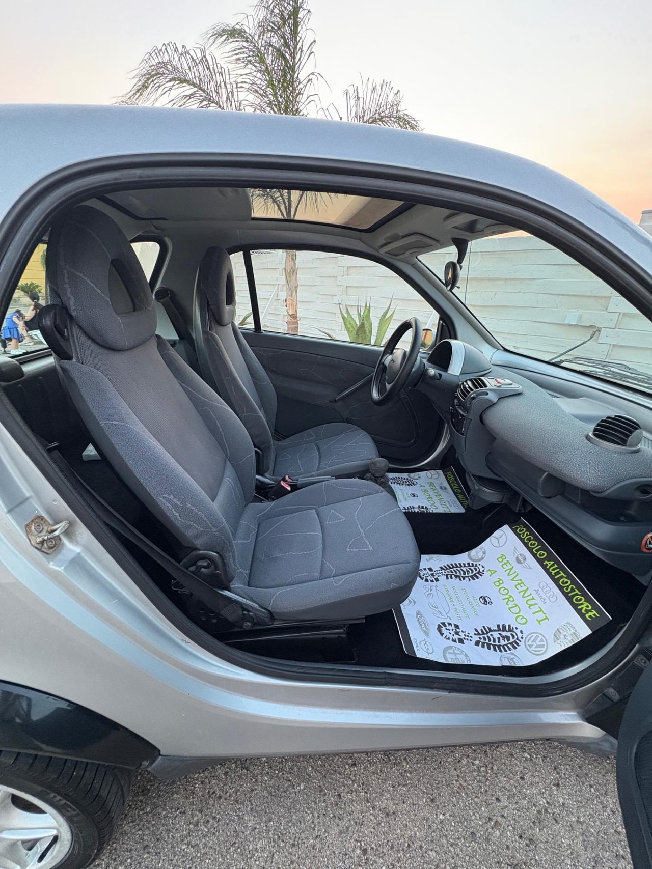 Smart 700 city-coupé