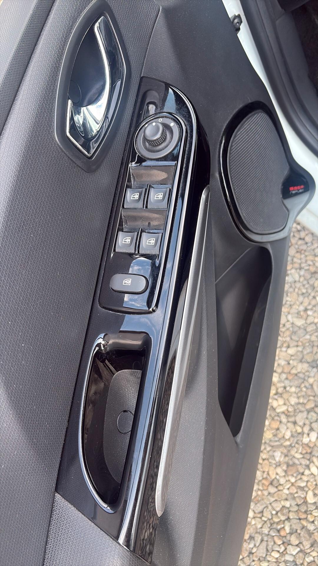 Renault Clio 1.5 dCi 8V 75CV 5 porte Live