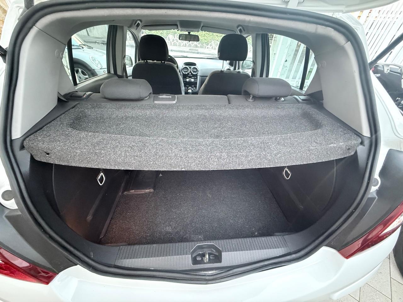 Opel Corsa 1.2 80CV 5 porte GPL-TECH Edition