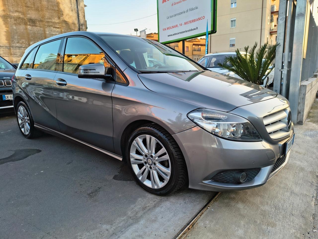 MERCEDES-BENZ CLASSE B 200 DISEL SOLO 119.000 KM 2012