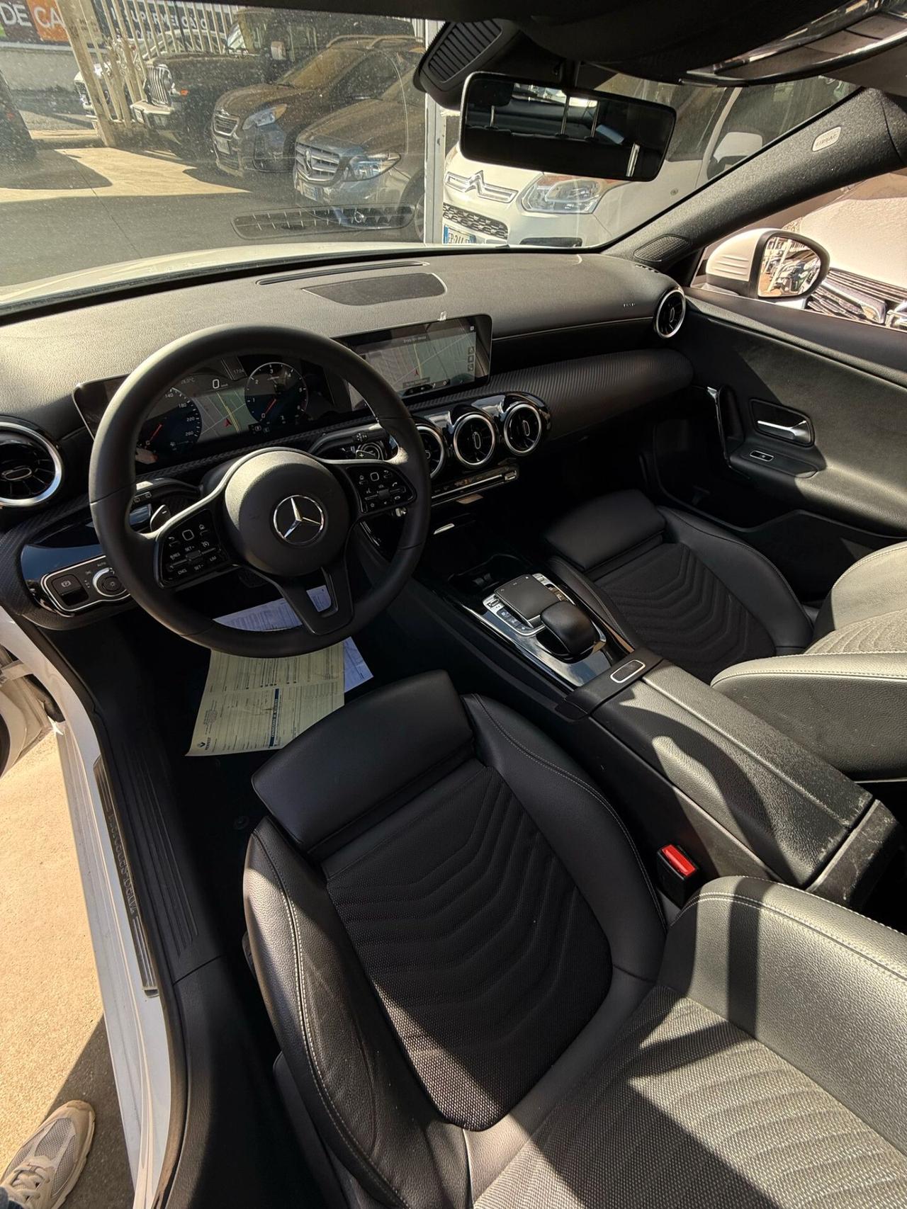MERCEDES A180 1,5 CAMBIO AUTOMATICO