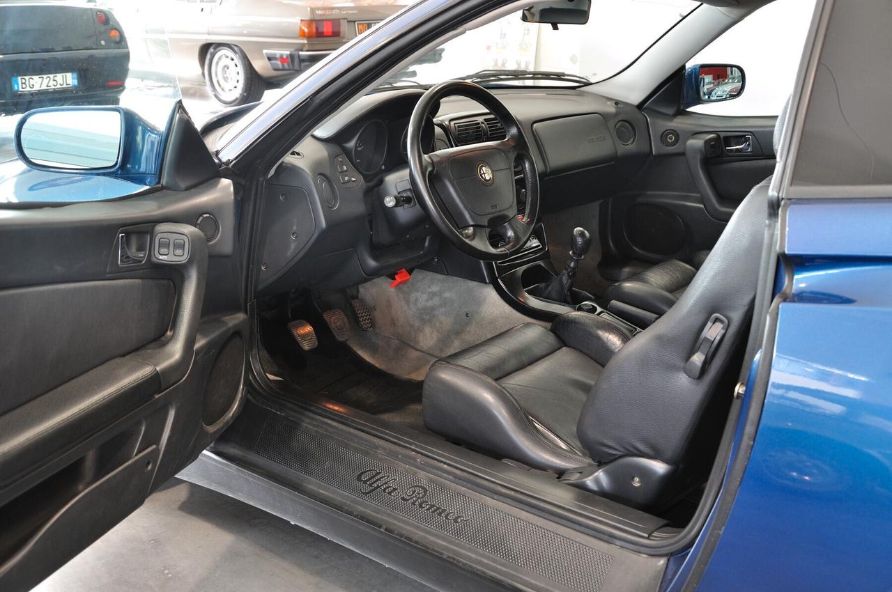 Alfa Romeo GTV 2.0i V6 turbo cat