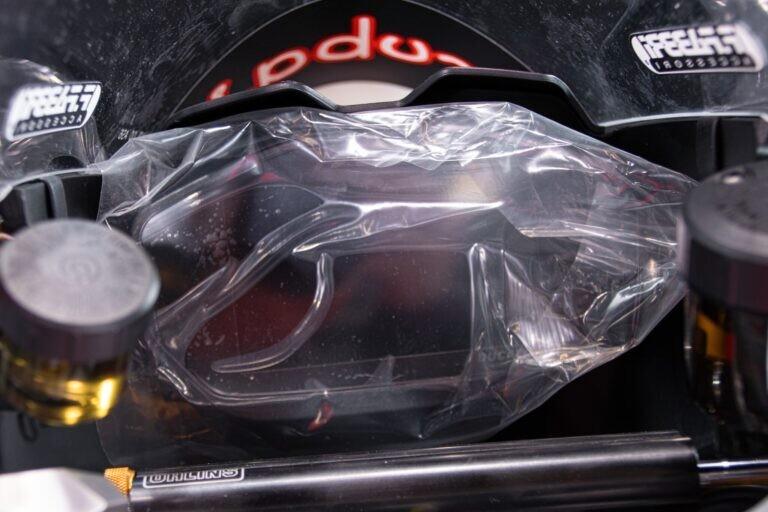 2023 DUCATI PANIGALE V2 BULEGA 2023 WORLD CHAMPION REPLICA - RDS01547