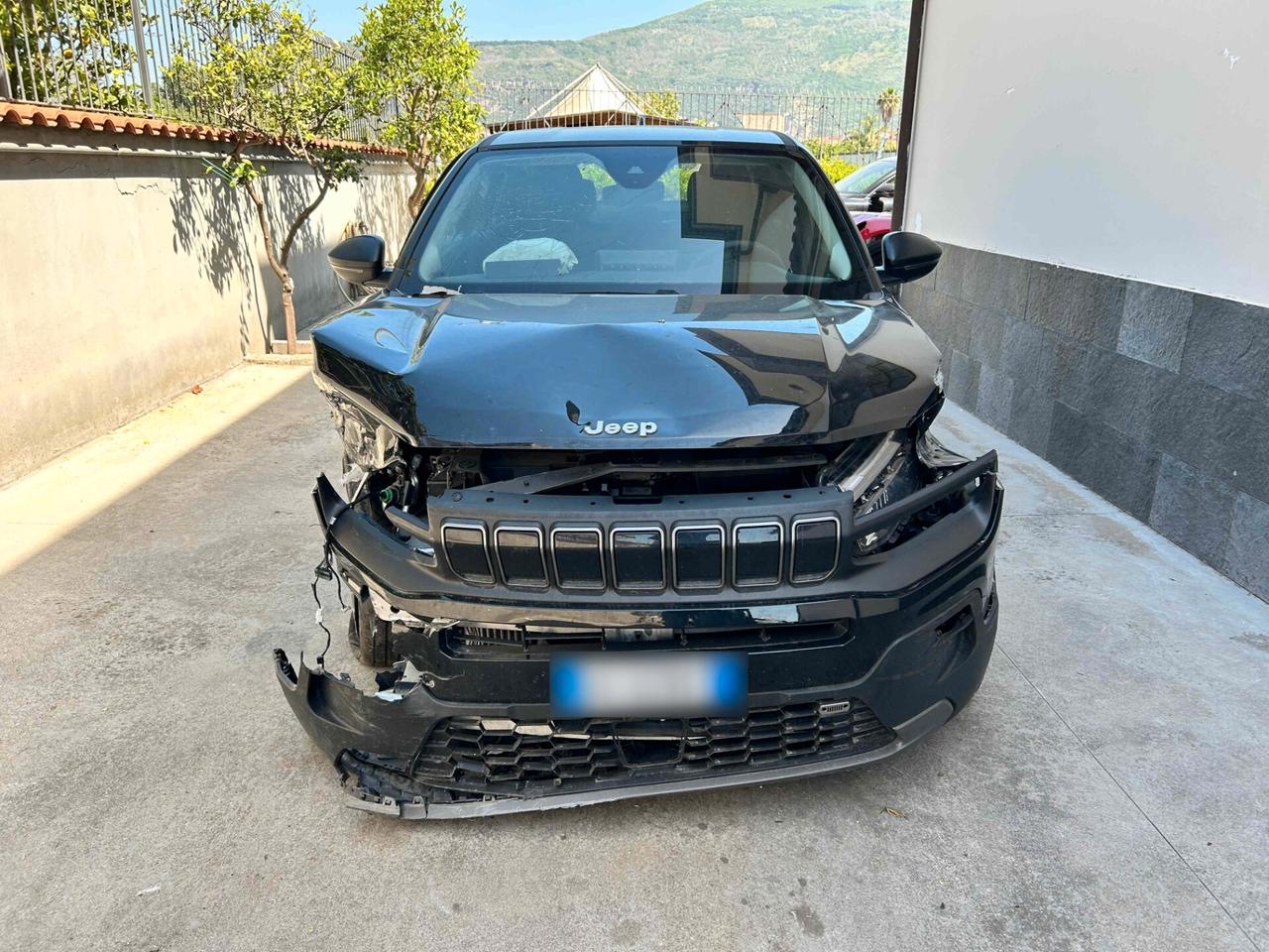 Jeep Avenger 1.2 MHEV 100CV - 2024 Incidentata