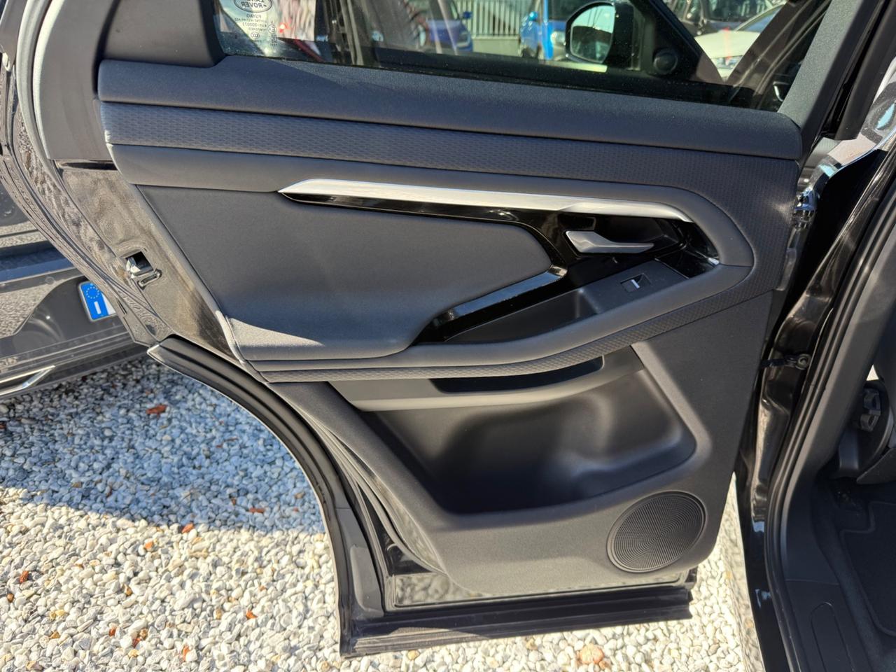 Land Rover Range Evoque 2.0D I4-L.Flw 150CV AWD Auto R-Dynamic SE