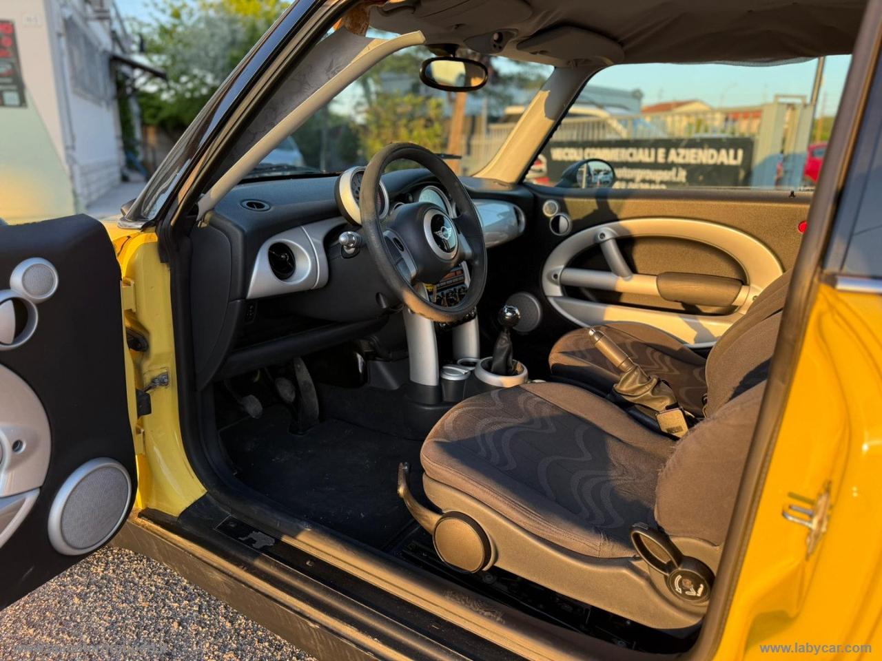 MINI Mini 1.6016V One de luxe