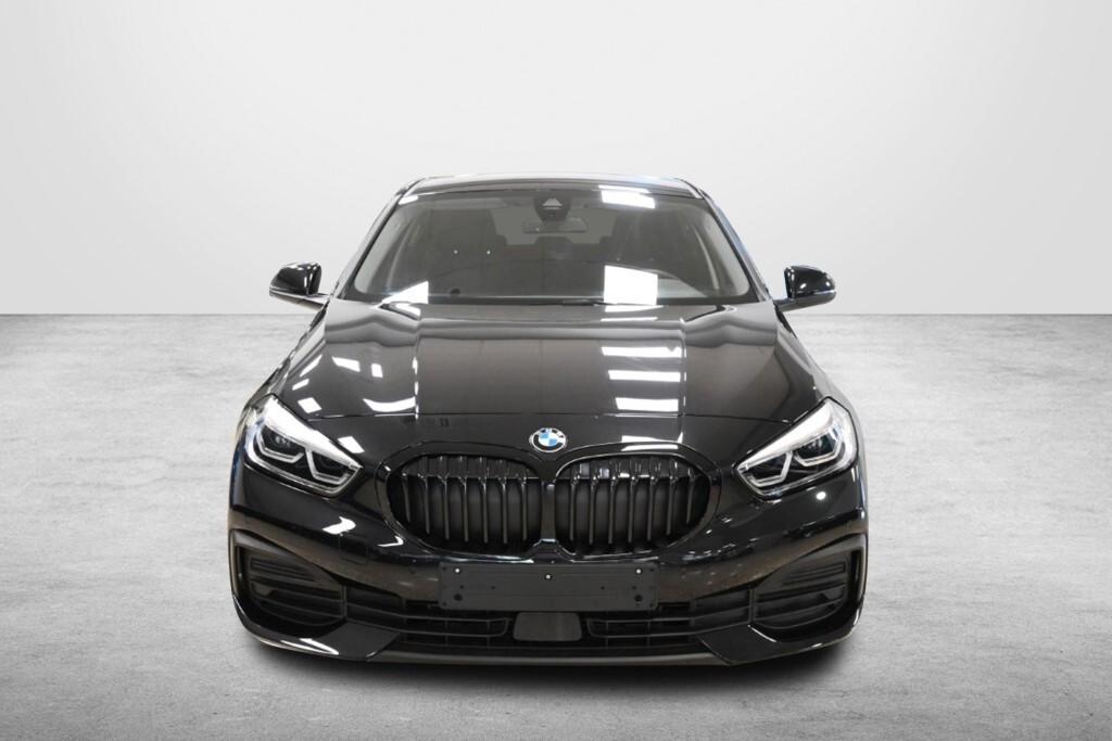 Bmw 116 116D 6M BUSINESS ADVANTAGE ( FARI LED - COCKPIT PDC NAVI MIRROR CRUISE ) KM 23000