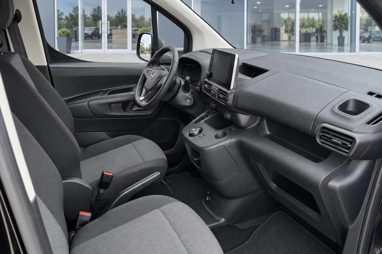 Opel Combo cargo 1.5d 130cv S&S Edition L2H1 eat8