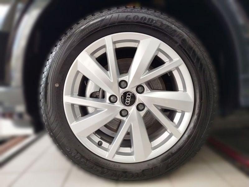 Audi Q2 Q2 35 TDI S tronic Business Advanced LED MMI