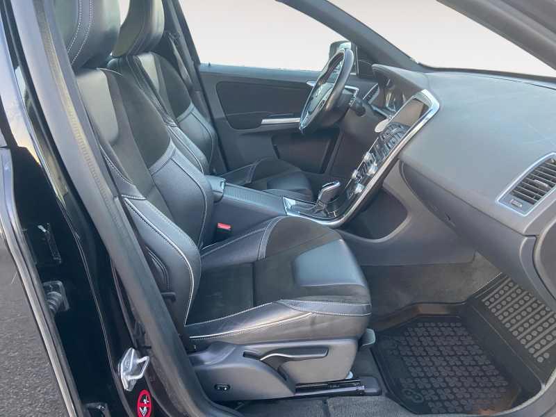 VOLVO XC60 2.0 d3 R-design 150cv geartronic